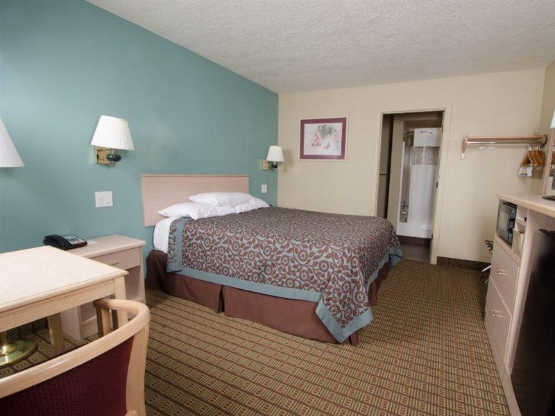 Days Inn By Wyndham Portland Central Zewnętrze zdjęcie